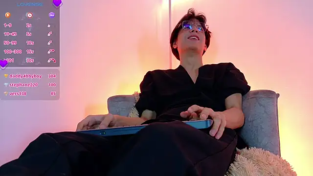 lui_x_dust live sex cam