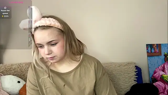 zaracreedon - ZaraCreedon's free webcam - UK Sex Cams