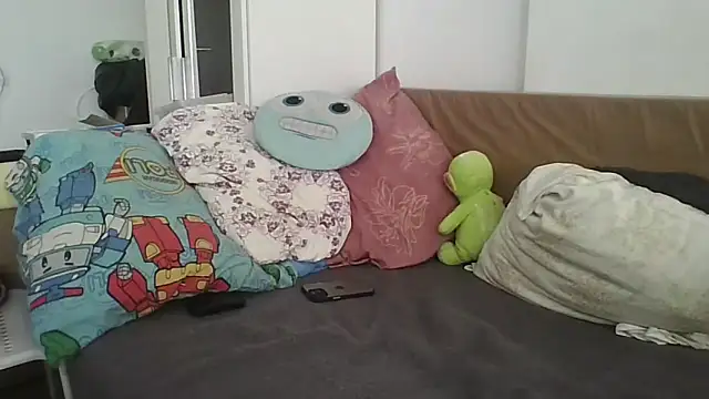 vitalik66679 - Vitalik66679's free webcam - UK Sex Cams