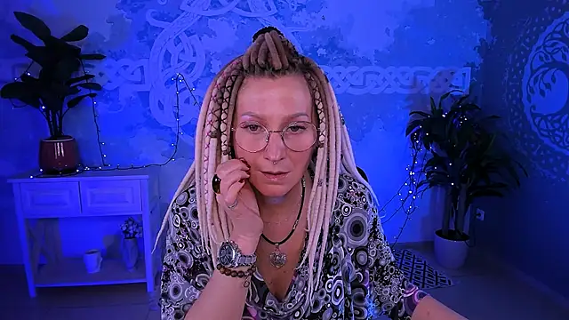 umaspace - UmaSpace's free webcam - UK Sex Cams