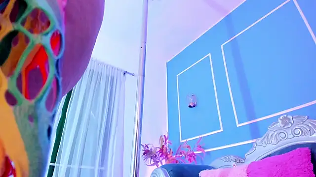 TaraTaylorr live sex cam