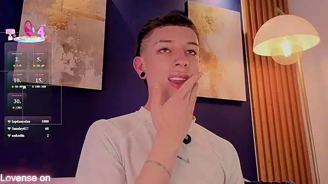 luca_prince_ (M twink) - Control toy lush x 3 minutes