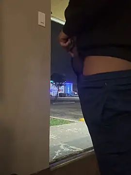 Stressreliever82 live sex cam