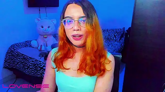 lillykittyyy - Lillykittyyy's free webcam - UK Sex Cams