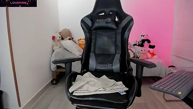 biancastrongg - Biancastrongg's free webcam - UK Sex Cams