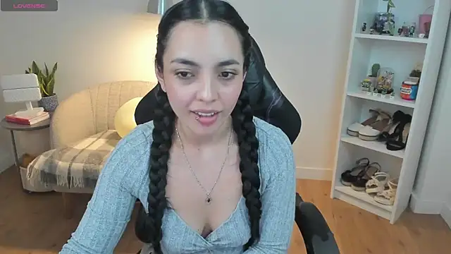 _bellaevans_ - _BellaEvans_'s free webcam - UK Sex Cams