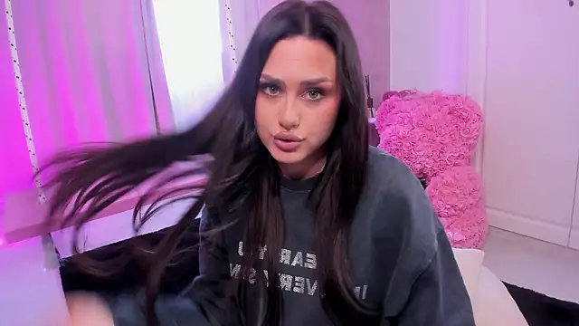 avalonwest - AvalonWest's free webcam - UK Sex Cams