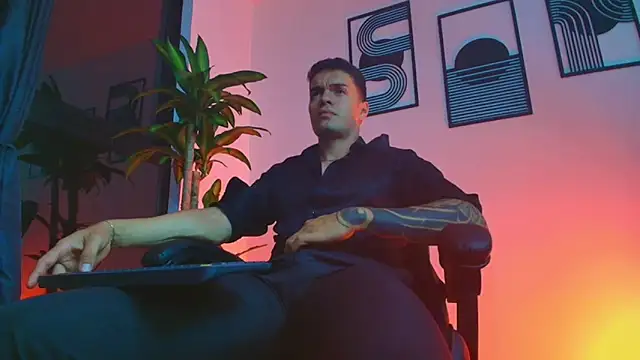 alpha_dominus_ - ALPHA_DOMINUS_'s free webcam - UK Sex Cams