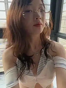 美女meimei_x在线直播