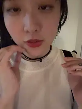 美女Etherealcat33在线直播