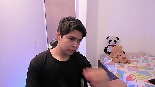 asta_yunoxxx - Asta_YunoXXX's free webcam - UK Sex Cams