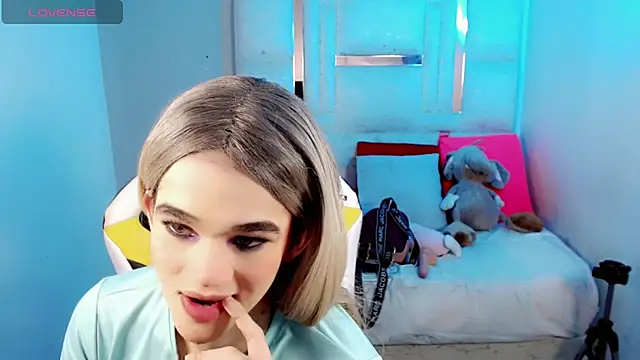 Sophiaa_doll_ webcam