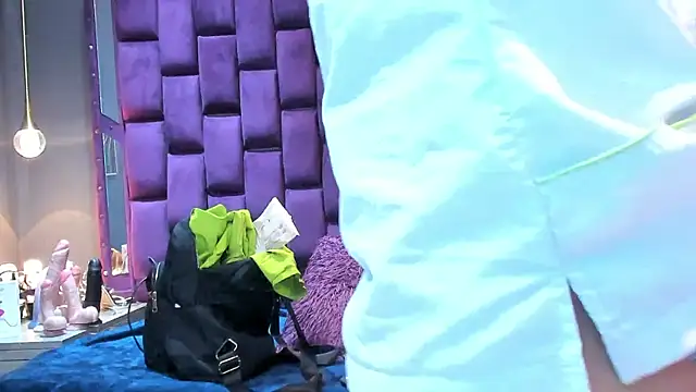 nude amateur cam SiennaSuarez