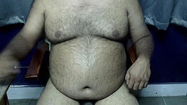 hairysubcub_70 (Ask my age) - Welcome To Daddy's Room. Make Daddy Cum.