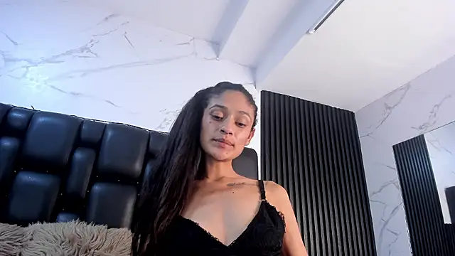 aurorabon (F young) - Blowjob whit my feets