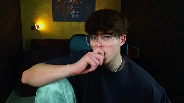 bodhihayes - BodhiHayes's free webcam - UK Sex Cams