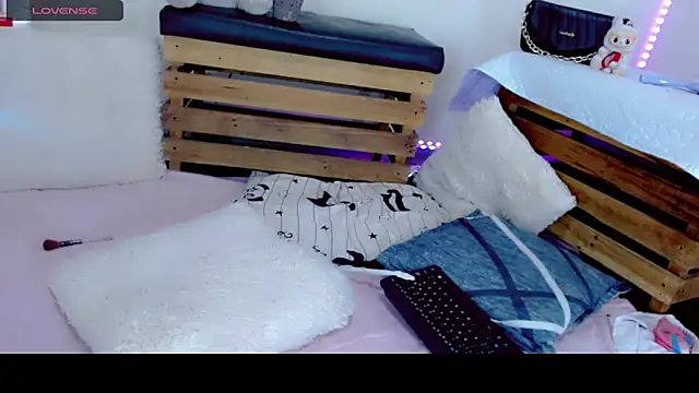 NathalialLooes webcam