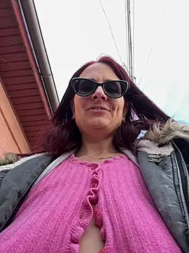 NataKitten Live Webcam on Stripchat