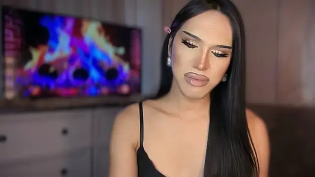 ts_glamxx - Ts_glamxx's free webcam - UK Sex Cams