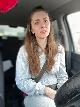 Live cam model MariiD broadcasting live