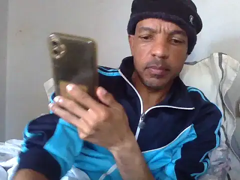 lavelle26 - Lavelle26's free webcam - UK Sex Cams