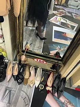 美女Carlin-yiyi在线直播