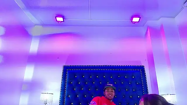 Cristal_and_luke webcam