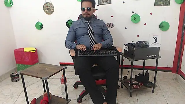 KalethBigDick live sex cam