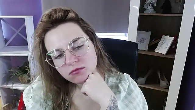 zoey_erotic - Zoey_Erotic's free webcam - UK Sex Cams