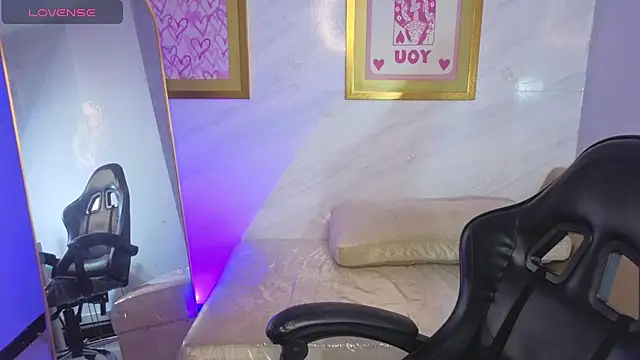 evy_luxx_v - Evy_Luxx_v's free webcam - UK Sex Cams