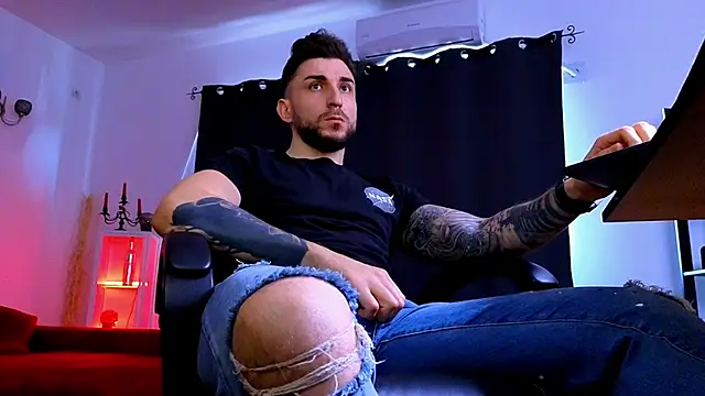 mightyaaron66 - MightyAaron66's free webcam - UK Sex Cams