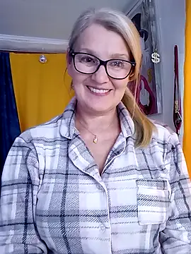 irinamaux's Stripchat show and profile