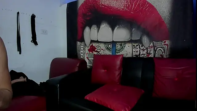 Strongernastyx's Stripchat show and profile