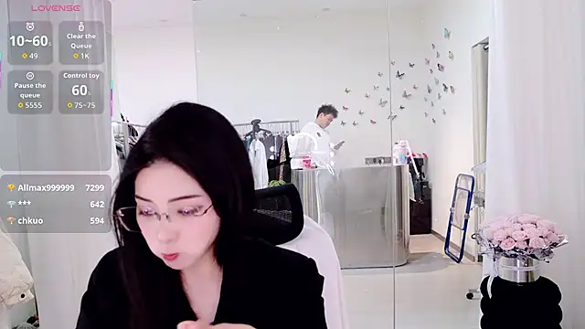 美女yangyang-777在线直播