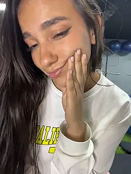 miarousexxx_ - MiaRousexxx_'s free webcam - UK Sex Cams