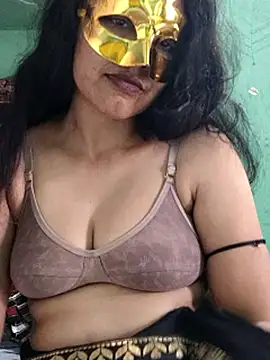 Webcam Model (Piya-Naughty)  is live.Free join now!