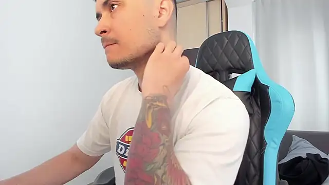 matmalonne - MatMalonne's free webcam - UK Sex Cams