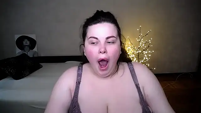 emily_mo - Emily_Mo's free webcam