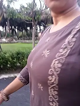 Webcam Model (Sneha_gril)  is live.Free join now!