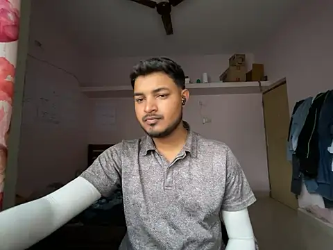 jellypuffie_22's live cam