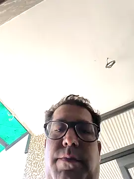 veer8239 - Veer8239's free webcam - UK Sex Cams