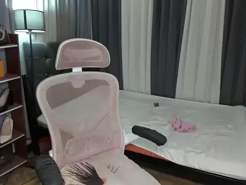 seductive_margaux - Seductive_Margaux's free webcam - UK Sex Cams