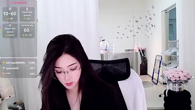 yangyang-777 Live Webcam on Stripchat