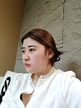 美女Aoo520520在线直播