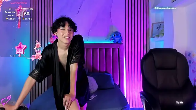 sthepanodimonaco (M twink) - 😈Show me how you suck cock😈