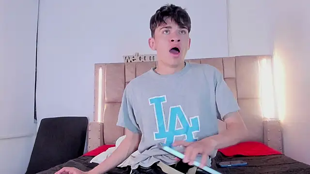 noir_sebas (M twink) - cum show my sweet sebas