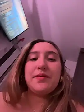 morainfire - MoraInFire's free webcam - UK Sex Cams