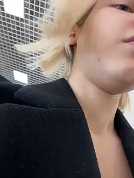 ashleymur (F teen) - naked show