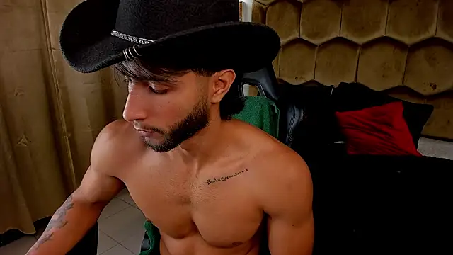 emmet_collinsjs (M twink) - full naked