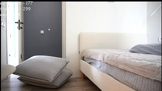 _JiKey_'s Stripchat show and profile